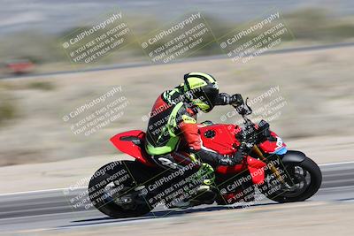 media/Jan-15-2026-Racers Edge (Thu) [[dfebeb70ab]]/3-B Group/Session 2 (Turn 15 Inside Pans)/